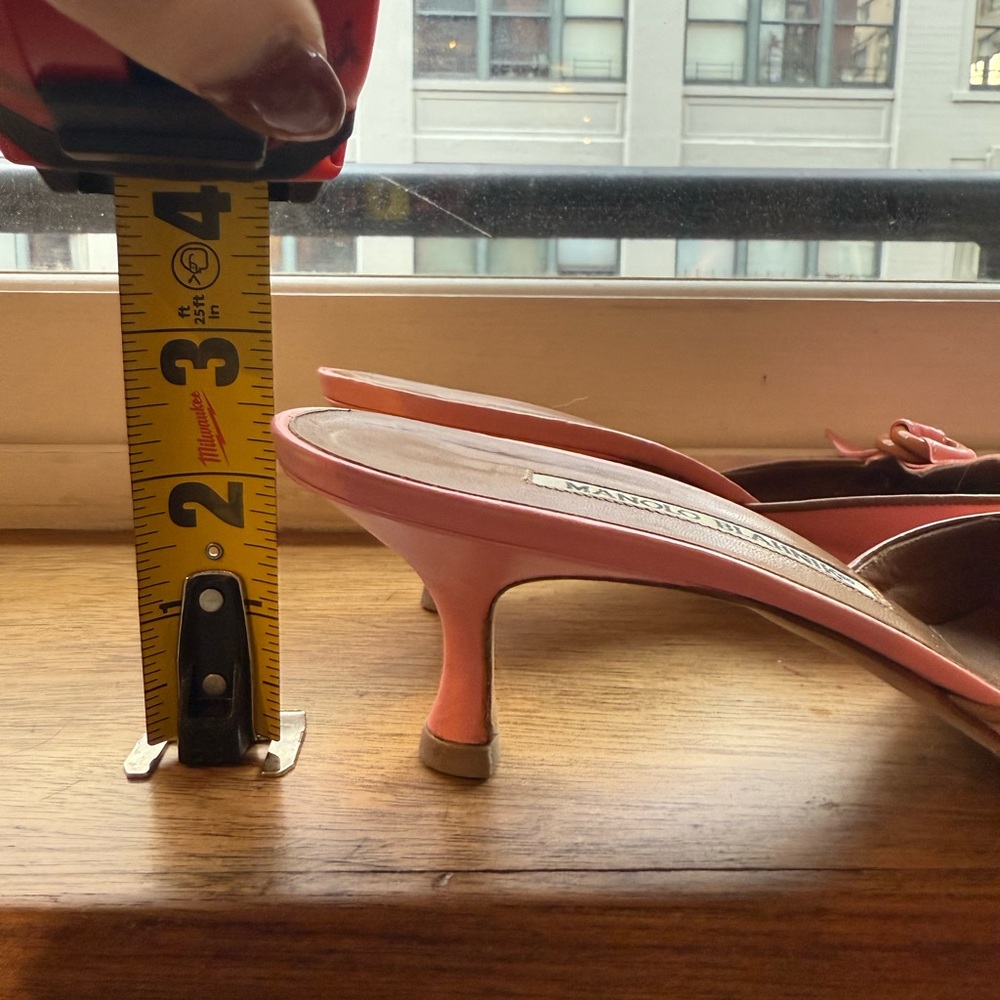 Vintage Manolo Blahnik Kitten Heels - Picture 2 of 12
